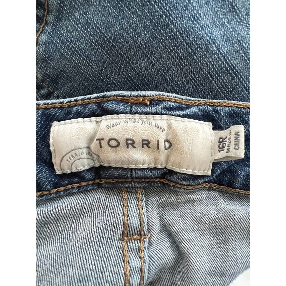 TORRID Blue High Rise Relaxed Bootcut Jeans Medium Wash Women's Size 16R - Picture 4 of 5